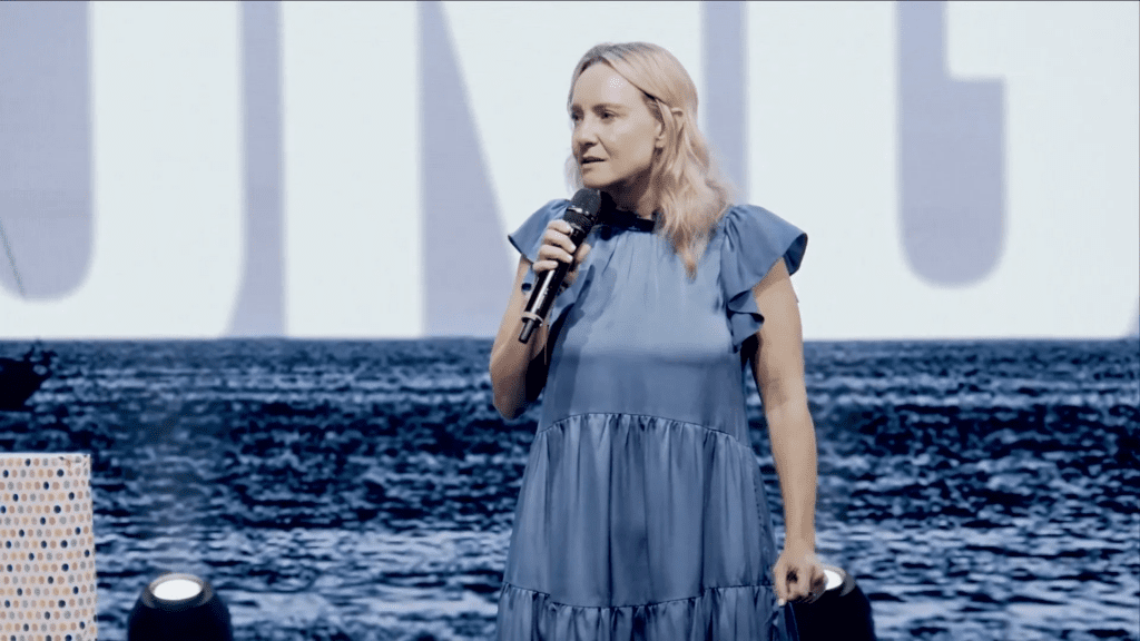 Exemplify how the gift of service