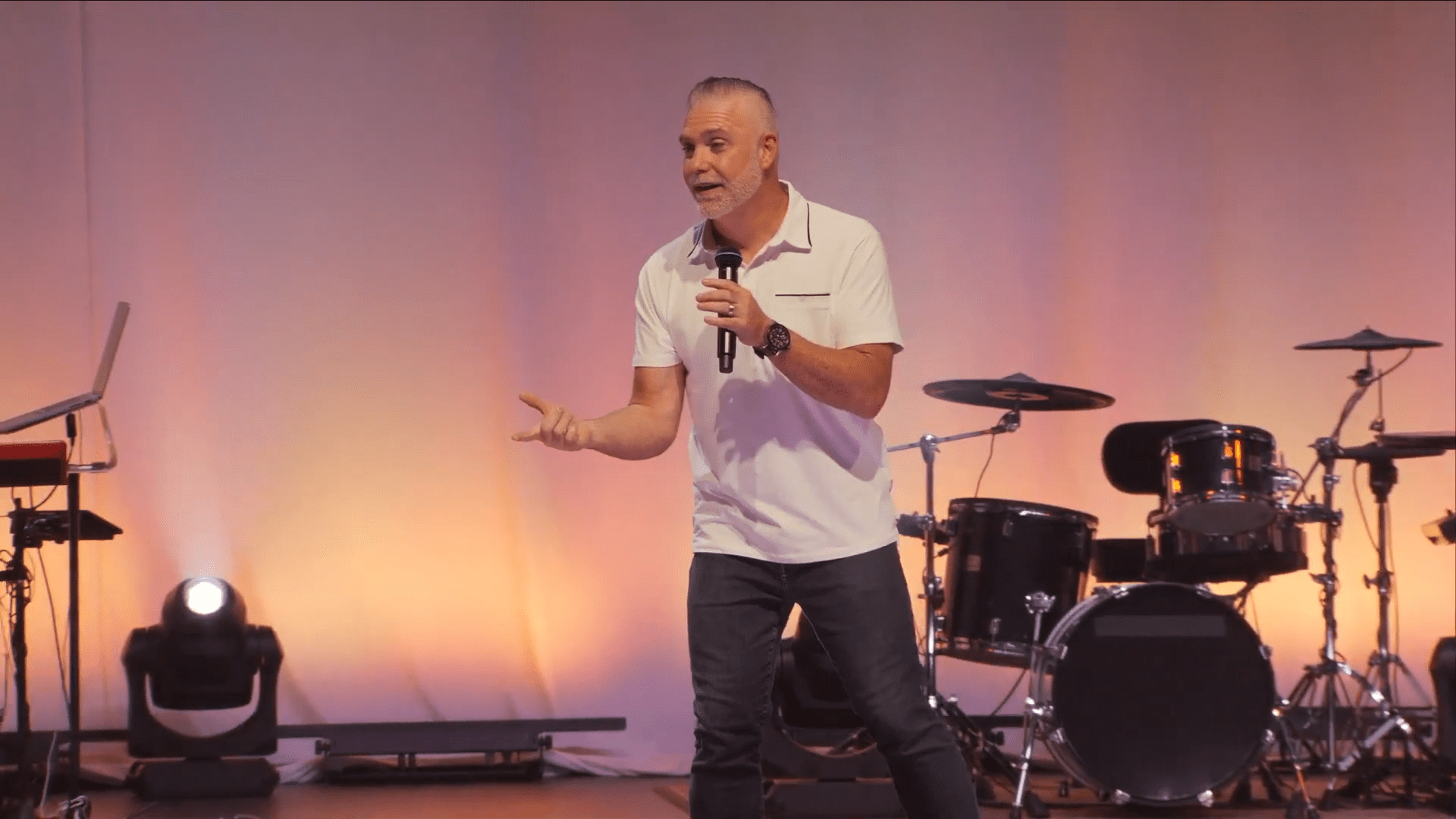 Mary vs. Martha: Two Postures of Faith